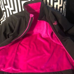 Girl’s The North Face jacket, size jacket 14